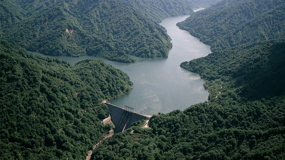 水力発電所（写真提供：東北電力）