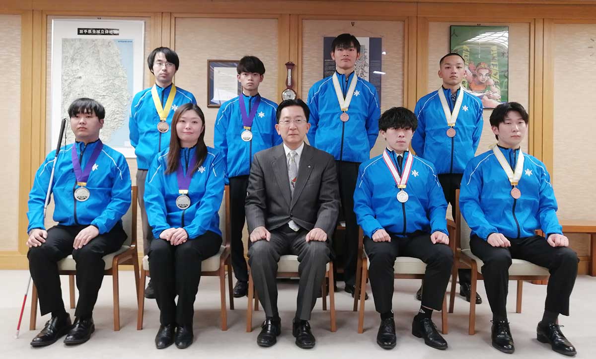 第61回技能五輪全国大会 入賞者が、岩手県庁を表敬訪問