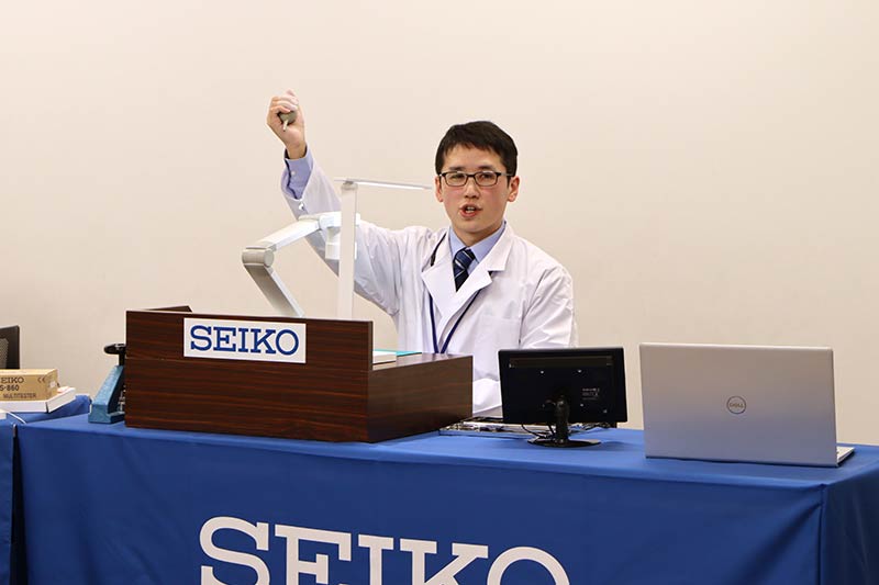 実演講師の様子（2）